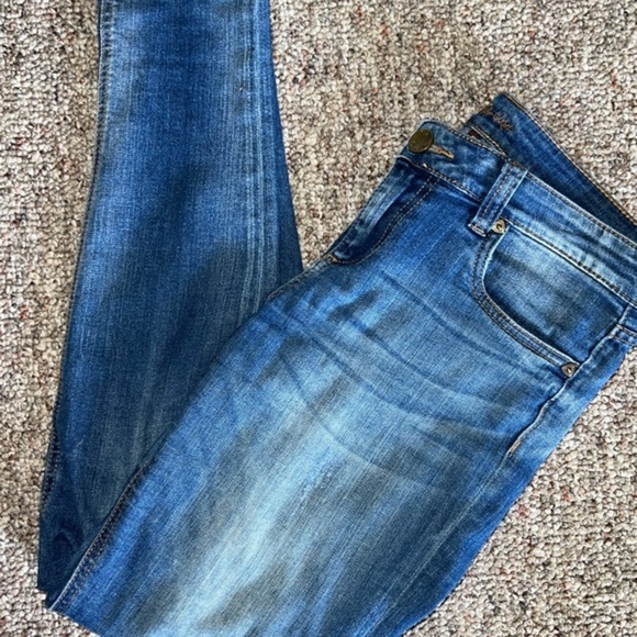 Kut from the Kloth Toothpick skinny jeans 6​ - Picture 2 of 14